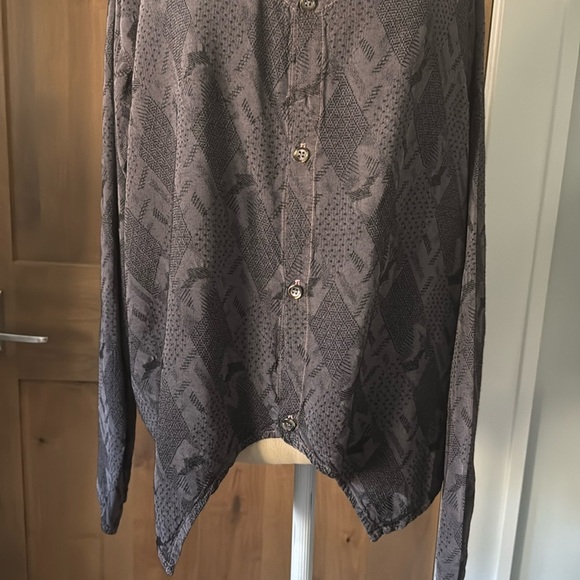 CP SHADES Diamond Embroidered Blouse Womens M button down Assymetric Lagenlook - Picture 3 of 13